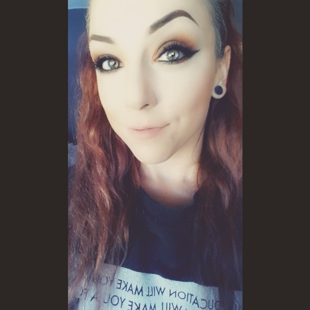 Meet your Posher, Ashlee